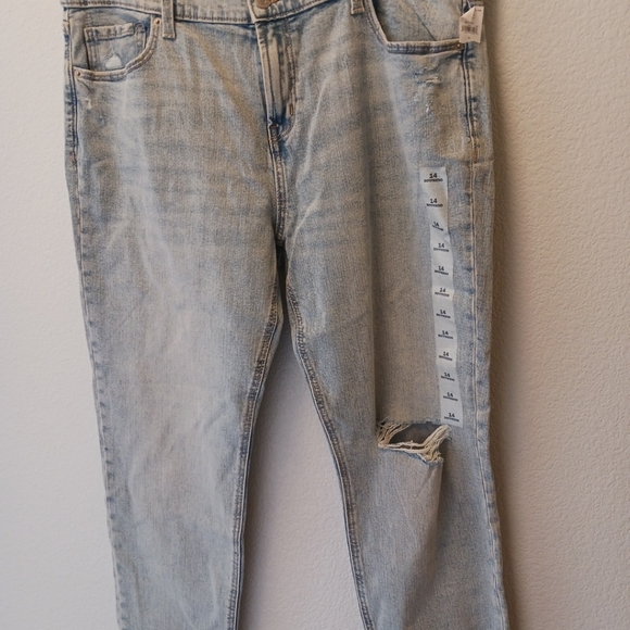 Old Navy Women Blue Jeans Boyfriend Mid-Rise Pants Distress Size 14 - Picture 3 of 8